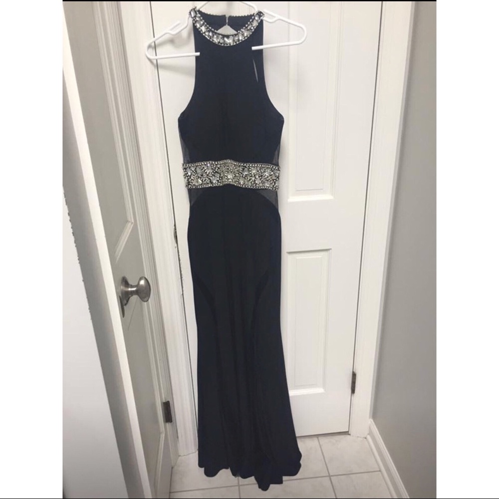 Mac Duggal black prom dress
